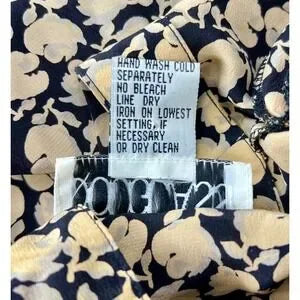 Douglass 100% Silk Blouse Floral Print Black Beige Short Sleeve Womens L