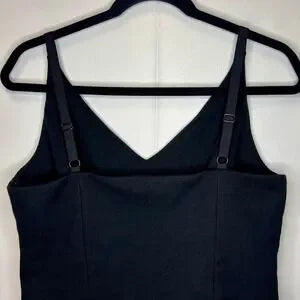 Cabi Black V Neck Sleeveless Crop Top Women's Size Medium Casual Layering